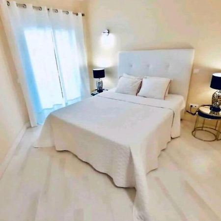 Beach & Sea Apt, Fast Wifi, Airco, Private Parking And Pool Portimão Eksteriør bilde