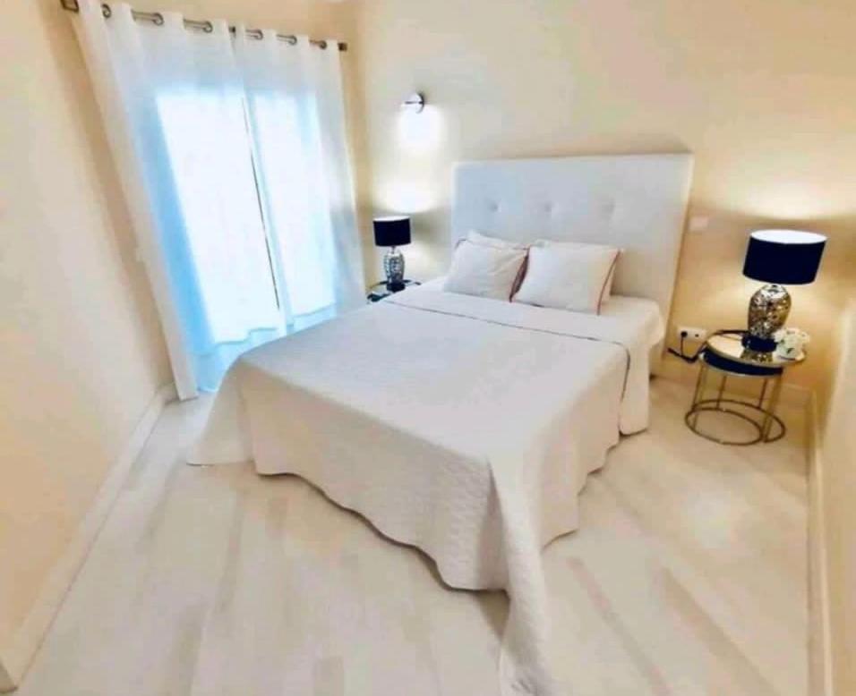 Beach & Sea Apt, Fast Wifi, Airco, Private Parking And Pool Portimão Eksteriør bilde