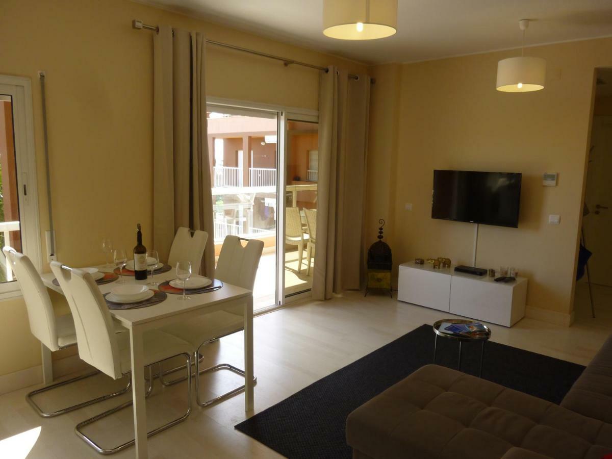 Beach & Sea Apt, Fast Wifi, Airco, Private Parking And Pool Portimão Eksteriør bilde
